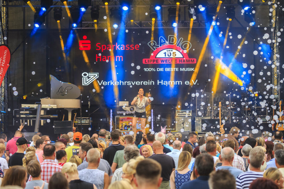 Kurparkfest am 30. Juli mit Top-Act Ramon Roselly auf der Sparkassen-Bühne