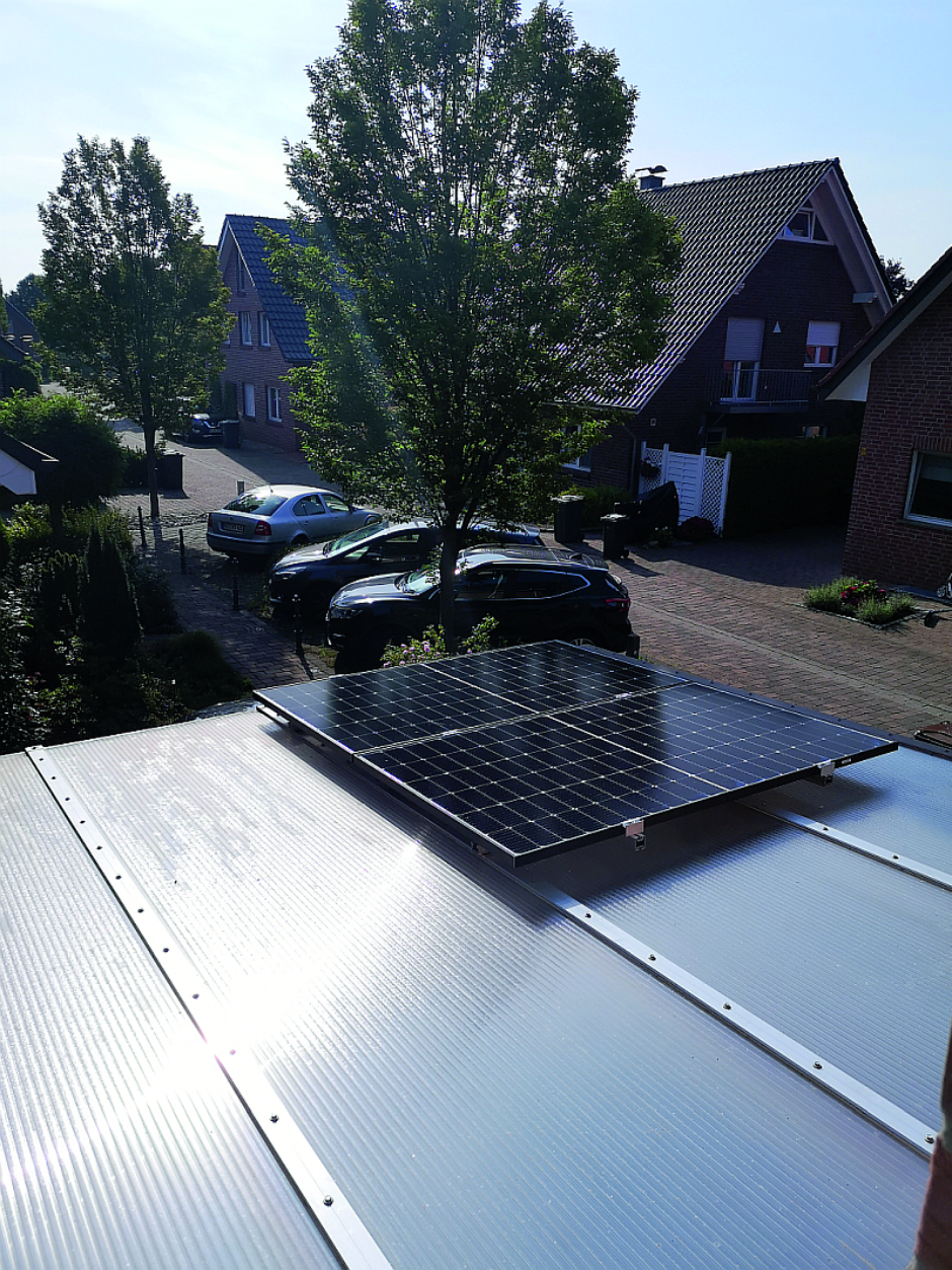 Sicherheits- und Versicherungstipps: Das ist bei Mini-Photovoltaik-Anlagen wichtig