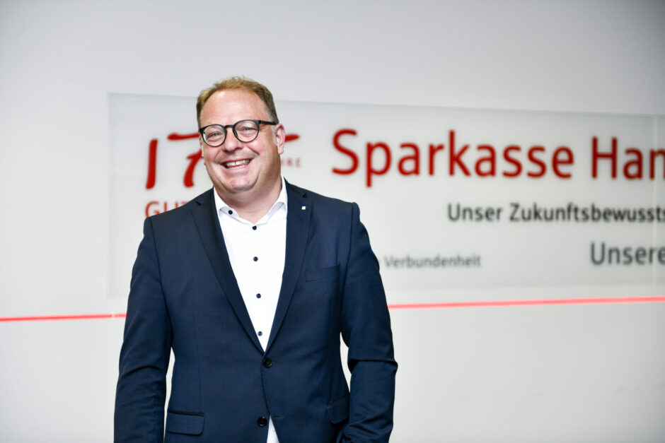 Sparkassen-Verwaltungsrat bestellt Klaus Roloff zum Vorstandsvertreter