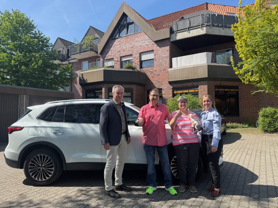 Sparlotterie-Los beschert Ehepaar Theymann einen neuen VW Tiguan